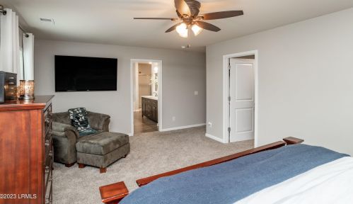 60 Holly Hall Rd, Beaufort SC  29907-2508 exterior