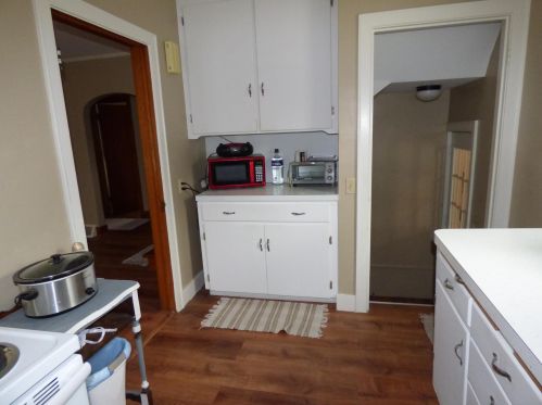 141 Center Ave, Summit, MN 55917-1142
