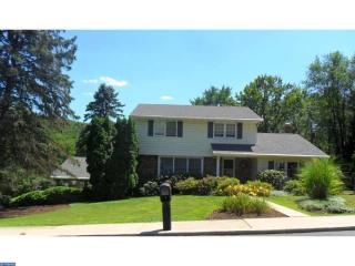 3 Deerfield Dr, Primrose, PA 17901-4006