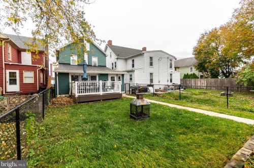 350 Maple Ave, Hanover PA  17331-5124 exterior