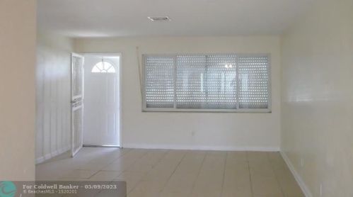 594 5th St, West Palm Beach FL  33404-7402 exterior