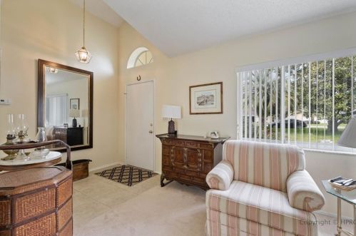 8196 Berkeley Manor Blvd, Brooksville, FL 34606-1901