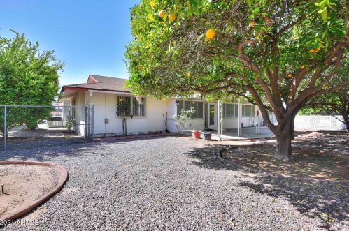 11050 Mountain View Rd, Sun City, AZ 85351-4660