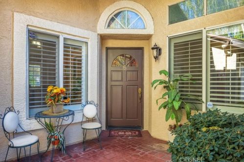 22812 Banyan Pl, Santa Clarita, CA 91390-5864