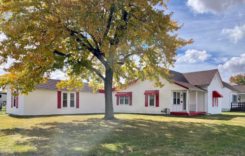 619 Eastern Ave, Washington Ch OH  43160-1553 exterior