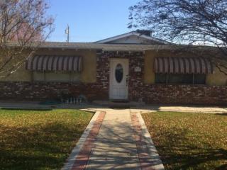713 Quantico Ave, Bakersfield, CA 93307-2633