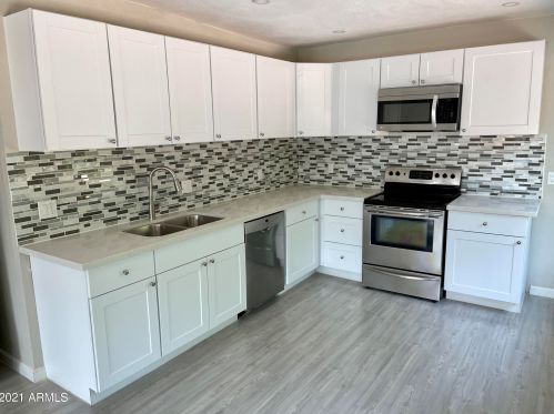 5640 8th St, Phoenix AZ 85022-1197 exterior