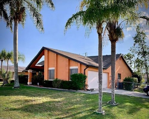 3402 11th Ave, Cape Coral, FL 33904-4207