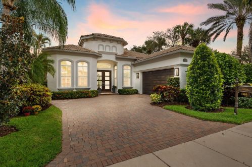 102 Dalena Way, West Palm Beach, FL 33418-1739