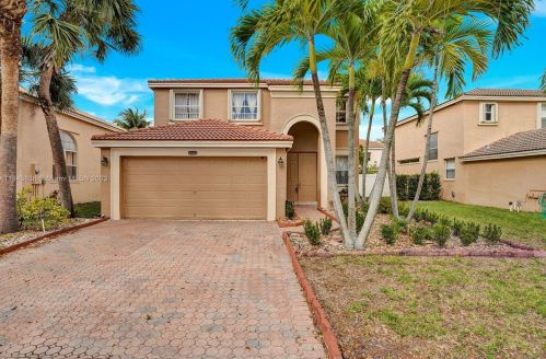 15669 54th Ct, Hollywood, FL 33027-5618