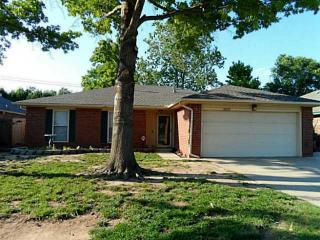 10025 Aberdeen Ln, Yukon, OK 73099-7644