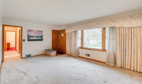 670 23rd Ave, Saint Paul, MN 55112-6517