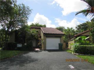 6304 173rd St, Hialeah, FL 33015-4463