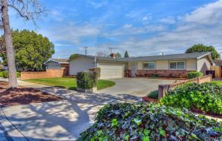 805 Waverly St, Orange, CA 92867-6957