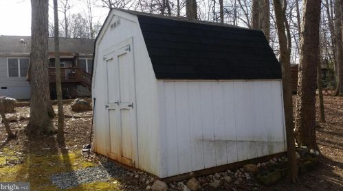 303 Wilderness Dr, Locust Grove, VA 22508-5550