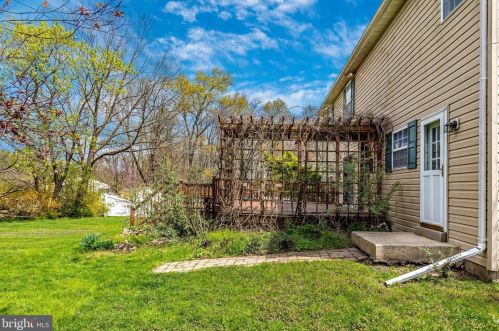 309 Williams Cir, Collegeville PA  19473-2344 exterior