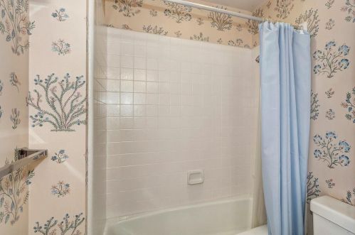 924 Cross St, Woodland CA  95695-4128 exterior