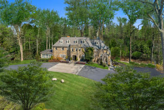 5017 Loughboro Rd, Washington, DC 20016-2670