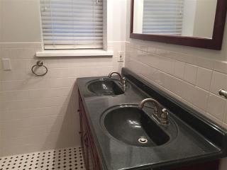 32 Brunswick Ave, Troy NY  12180-4331 exterior
