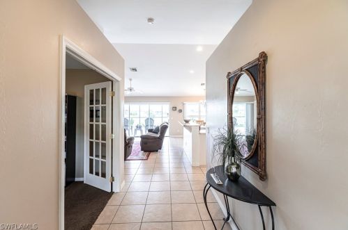 2205 1st Pl, Cape Coral, FL 33909-4246