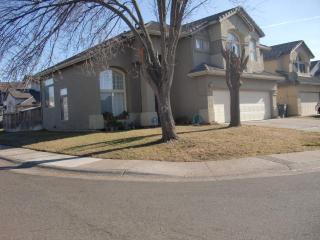 8633 Falmouth Way, Sacramento, CA 95823-7523