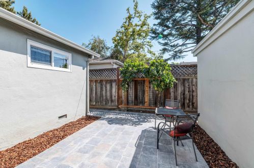 390 Rincon Ave, Livermore CA  94551-6521 exterior