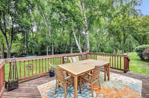 1386 Buffalo St, Green Bay, WI 54313-5710