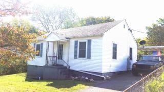 2527 Greenfield Ln, Knoxville, TN 37917-4030