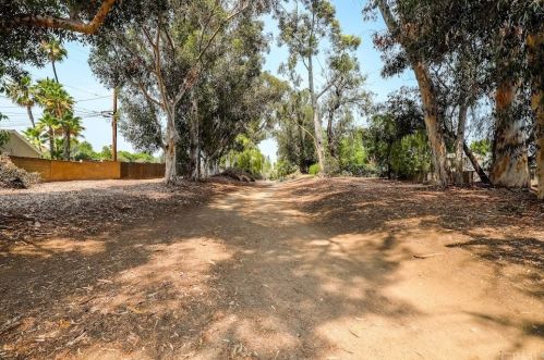 601 Valley View Dr, Fullerton CA  92835-4064 exterior