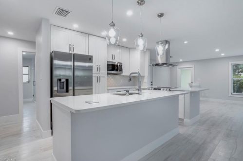 623 104th Ave, Naples FL  34108-3228 exterior