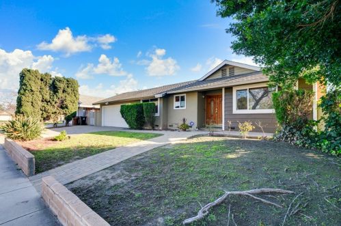 2560 Westport Dr, Anaheim, CA 92806-4330