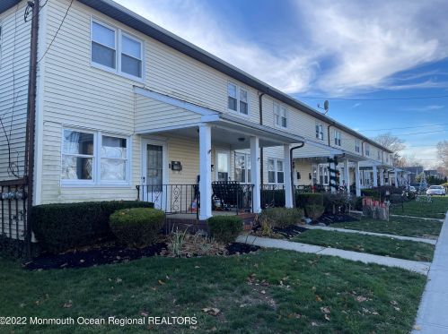 20-36 Hull Ave, East Freehold, NJ 07728-2118
