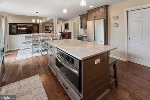 138 Gentry Dr, Swedesboro NJ  08085-3072 exterior