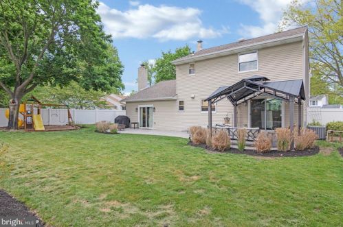 14 Maybrook Ave, Auburn NJ  08085-9703 exterior