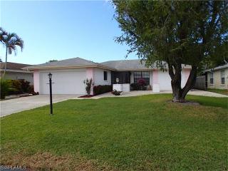 13376 Sylvan Ave, Fort Myers, FL 33919-4925