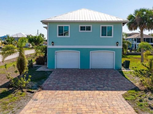 4727 Swordfish St, Bonita Springs FL  34134-7116 exterior