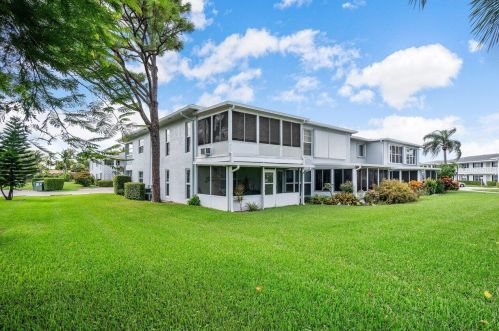 2850 13th St, Delray Beach FL 33445-5872 exterior