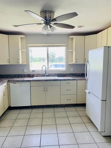 180 20th Ave, Naples FL  34120-2317 exterior
