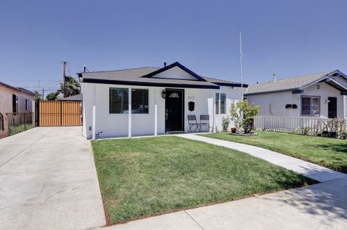 4217 160th St, Lawndale, CA 90260-2630