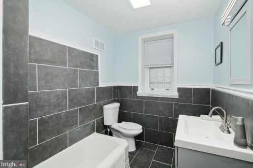 1535 Chelten Ave, Philadelphia PA 19144-2701 exterior