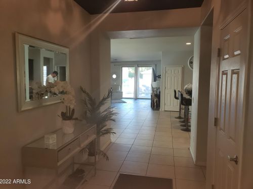 7566 Keim Dr, Glendale, AZ 85303-4244