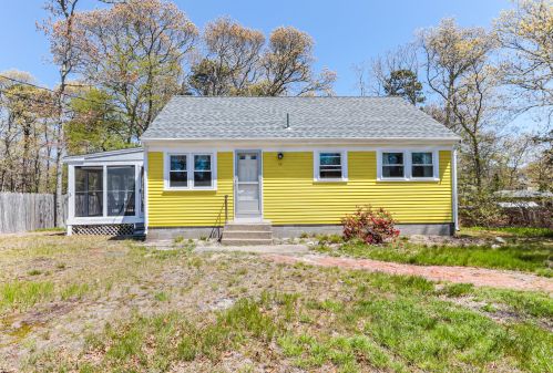 48 Butler Ave, Yarmouth, MA 02673-3505