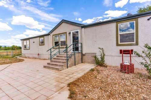 139 9th St, Penrose, CO 81240-9318