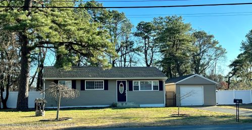 234 Orangewood Dr, Bricktown NJ  08723-3322 exterior