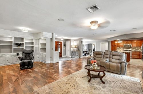 1135 Wisper Run Ct, Lutz FL  33558-5185 exterior