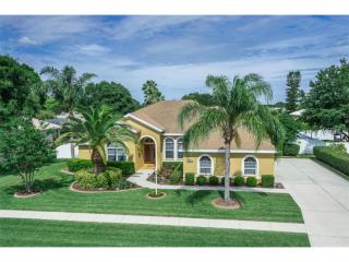 6741 Country Club Ln, Sarasota, FL 34243-3877