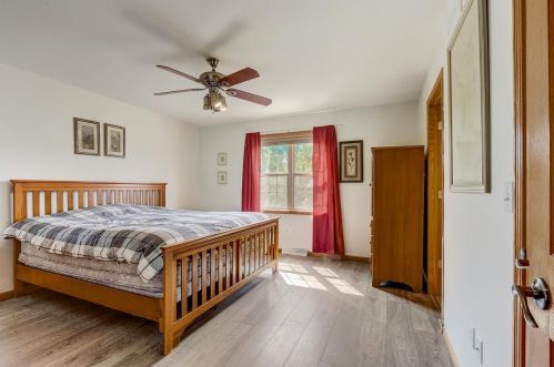 1308 Carla Ln, West Bend WI  53095-5429 exterior