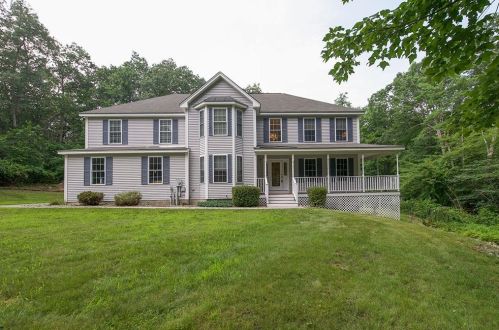 15 Coventry Ln, Salem, NH 03079-1368