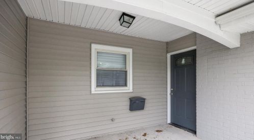 42 Poplar Ln, Willingboro, NJ 08046-2636