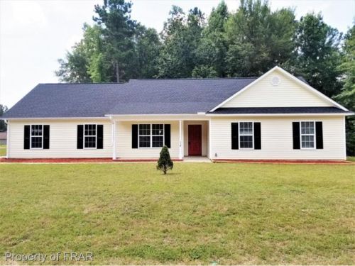 114 Broadridge Ct, Raeford, NC 28376-8548